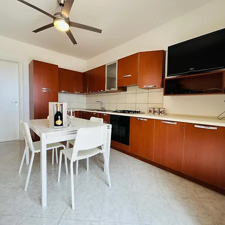 Ombre Rosse Penthouse Apartment